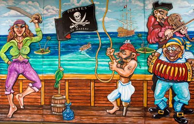 Versierd geschilderd aan de buitenkant van het Piratenmuseum, Bahama